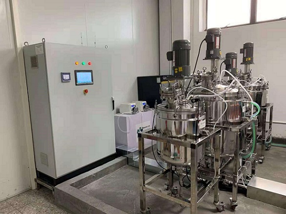 邁傳小金剛減速電機應用在實驗室反應釜攪拌設備