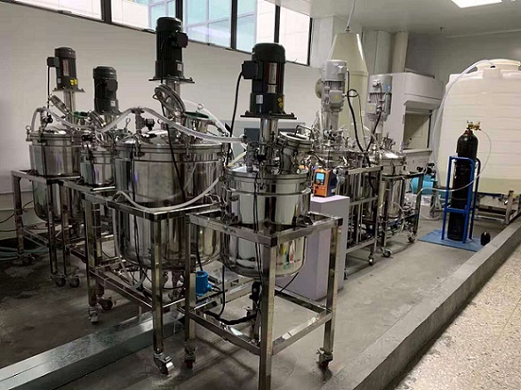 小金剛減速電機應用在實驗室反應釜攪拌設備
