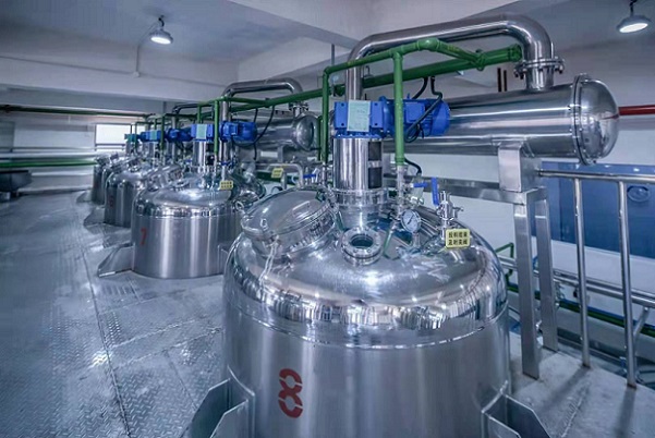 邁傳硬齒面減速機(jī)應(yīng)用在攪拌機(jī)械上.jpg